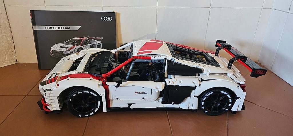 Giocattoli: Rastar 99310 Audi R8 LMS GT3 – Usato da Schaan venduto da Klemmbausteine 3