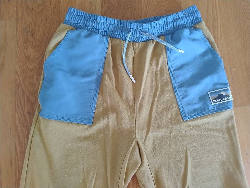 Hosen: Kinderhose in Gr.147-163 – Gebraucht aus Zürich von svi_dkg2 2