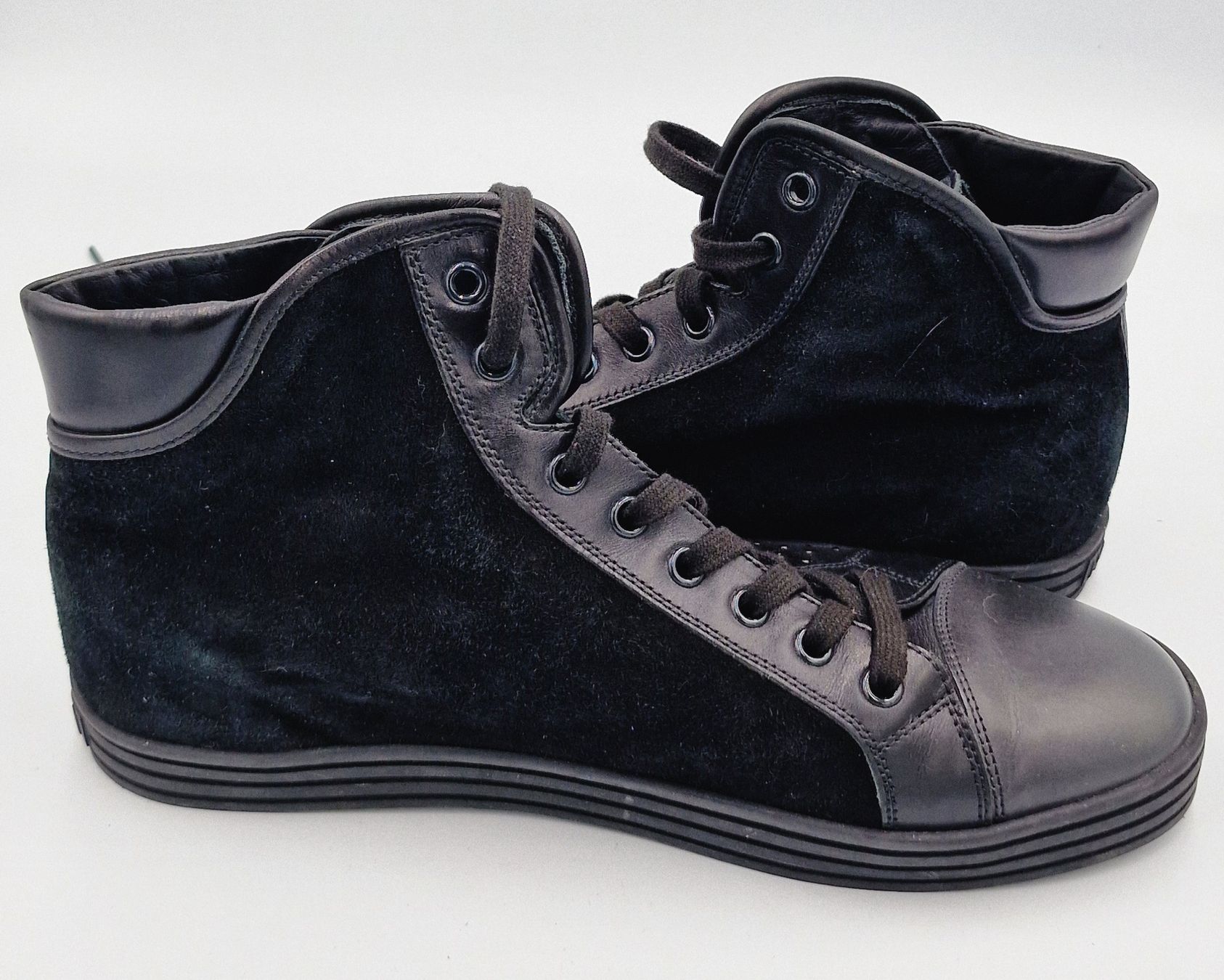 Hogan Scarpe da uomo: Hogan Schwarze Wildleder-Leder  Sneaker, Grösse 40 – Usato da Affeltrangen venduto da Szafaoli 3