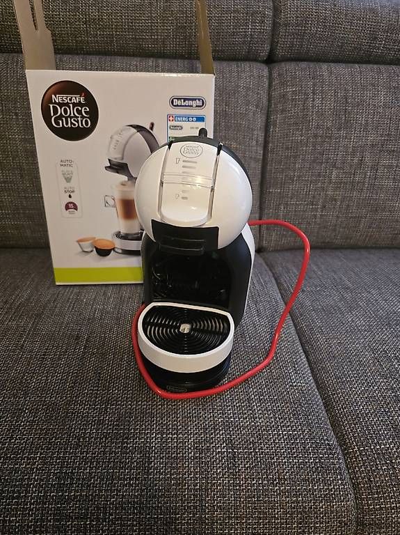 Macchine per caffè & Macchine per espresso: Dolce Gusto Mini me automatique – Usato da Goumoens-la-Ville venduto da Mimi_1802