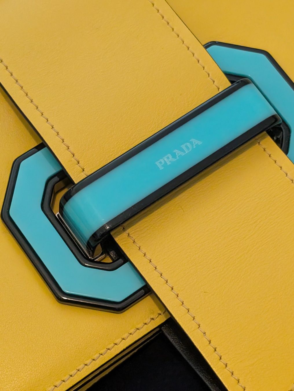 Borse da donna: PRADA Handtasche – Usato da Zürich venduto da Elena_N 6