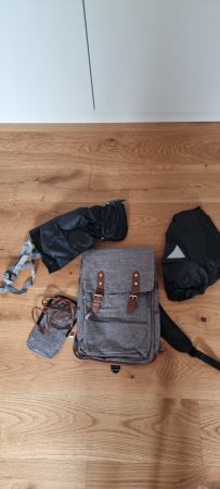 Rucksack grau mit Zubehör Set neuwertiger Zustand