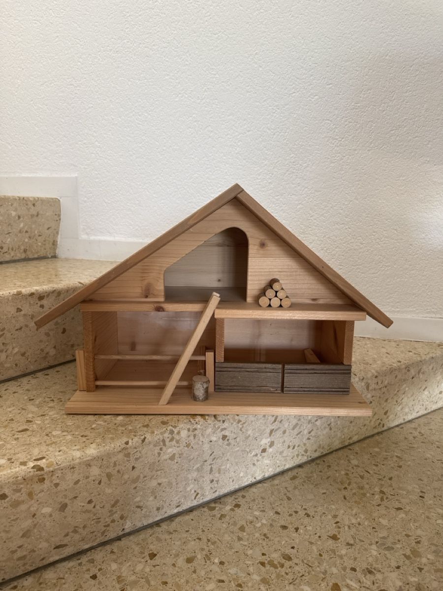 Trauffer Jouets: Ferme en bois Trauffer – D'occasion à Neyruz FR par marie.ange
