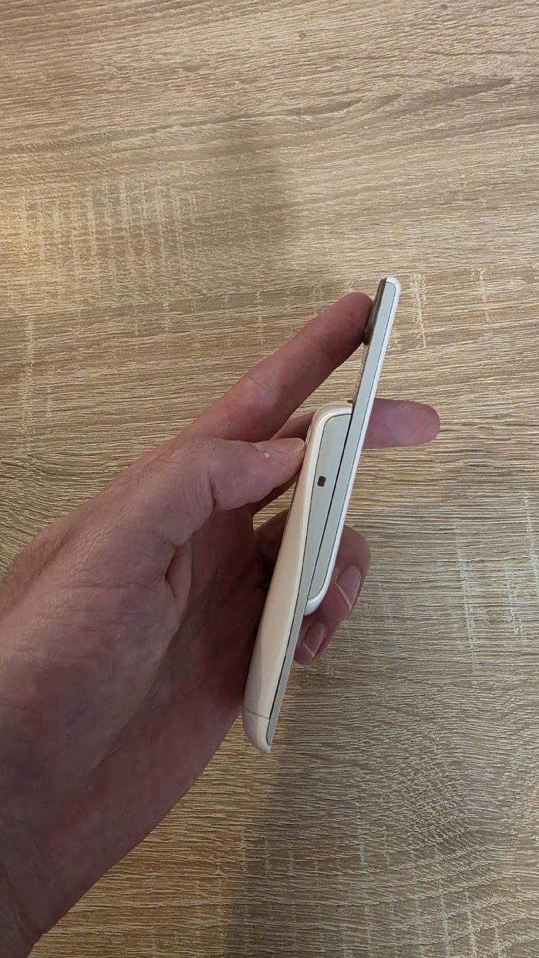 Samsung Handys / Smartphones: Samsung GT-E2550 Monte Slider, bon état – Gebraucht aus Grandson von Adrixx1422 3