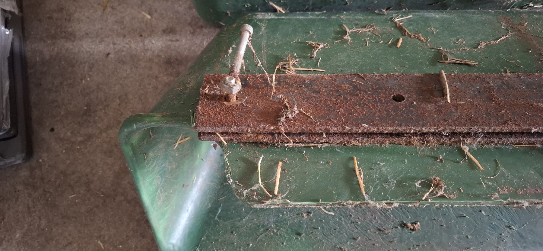 Tutte le macchine: 2 Futter Krippen für Kälber oder Ziegen usw – Usato da Matzendorf venduto da Kramer7 1