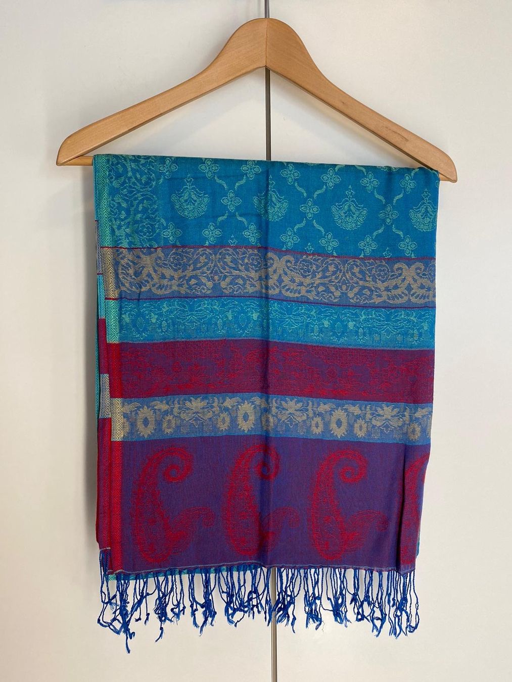 Foulard & Sciarpe: Paschmina Foulard - 100% Seide – Usato da Frauenfeld venduto da LIL_NA 4