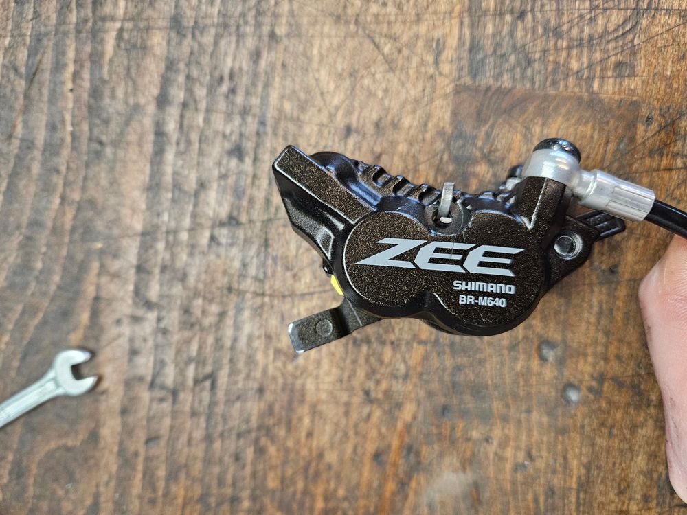 Pinza Freno Shimano Zee BR-M640 4 Pistoni - Per Mtb, Anteriore O Posteriore, Post Mount - Foto 12