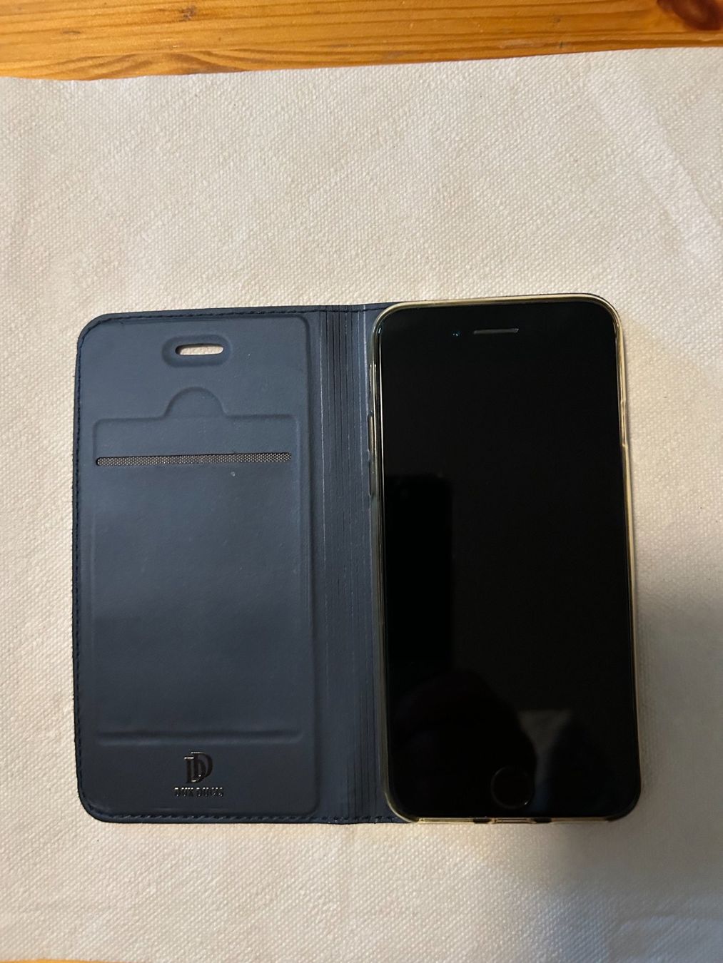 Apple Telefoni cellulari / Smartphones: iPhone 8 Plus, Top Zustand, mit Safe-Hülle – Usato da Bern venduto da Fireblades 6