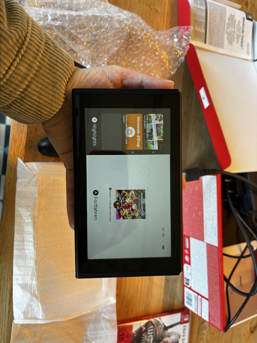 Nintendo Console: Nintendo Switch mit 3 Spielen! Witcher, Hogwarts, Mario – Nuovo (secondo la descrizione) da Feldbrunnen venduto da mec12 3