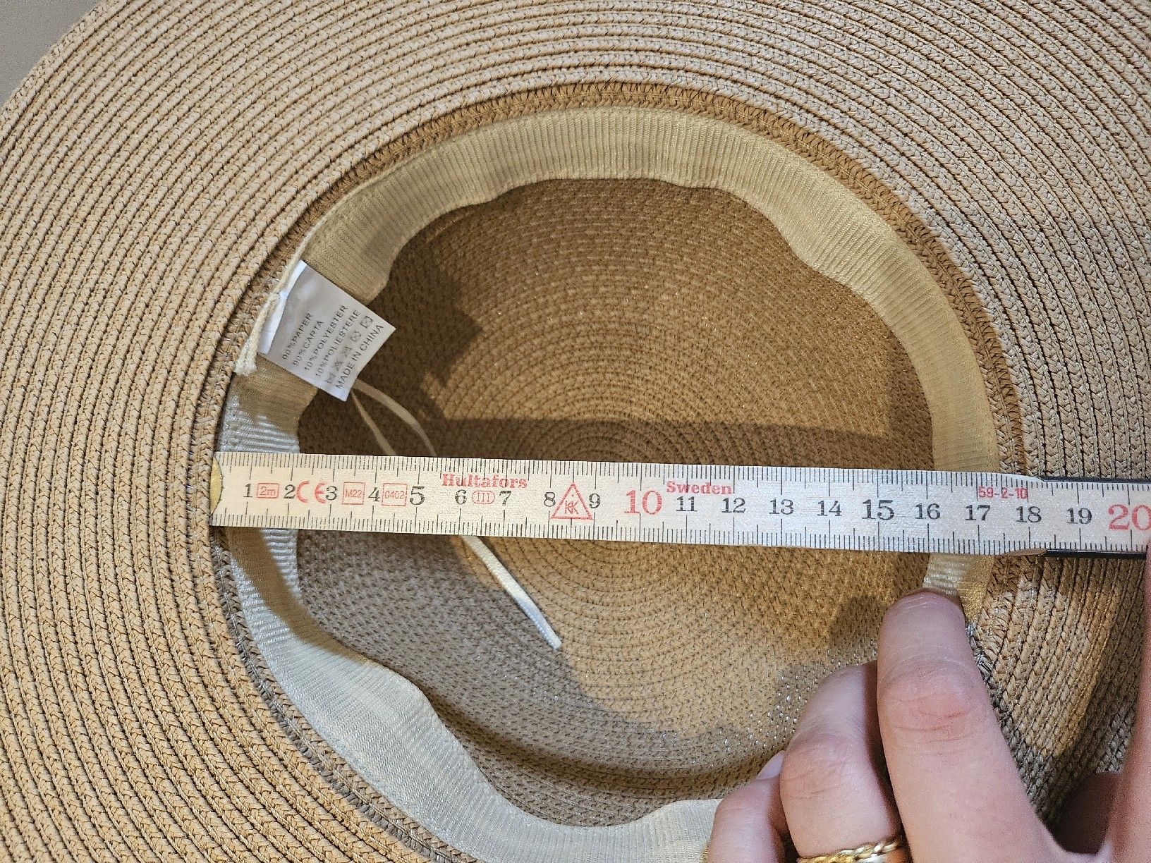 Copricapi, berretti & cappellini: Sonnenhut Papier neuwertig – Usato da Allschwil venduto da na.wi.90 2