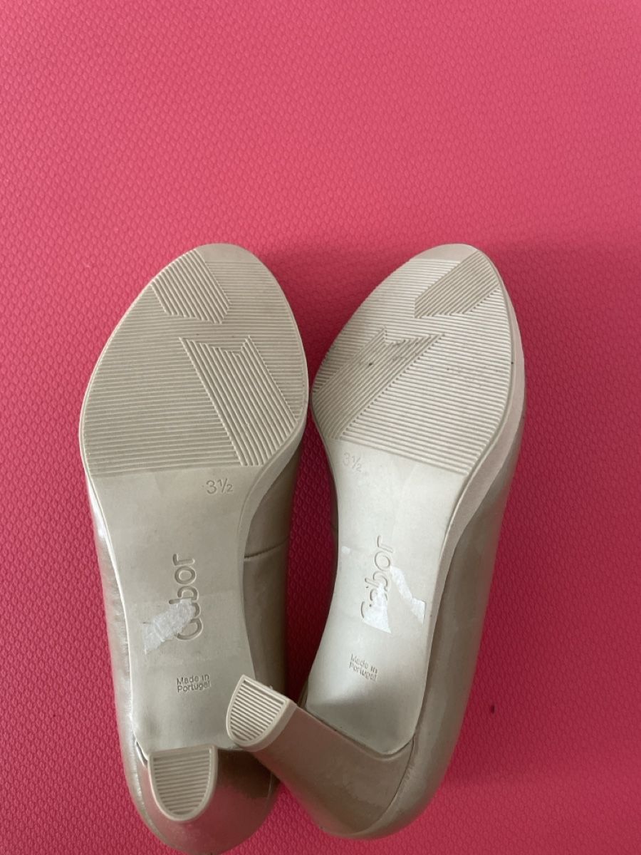 Gabor Scarpe da donna: Gabor Pumps beige Lack Gr. 36 neuwertig – Nuovo (secondo la descrizione) da Baar venduto da adele06 4