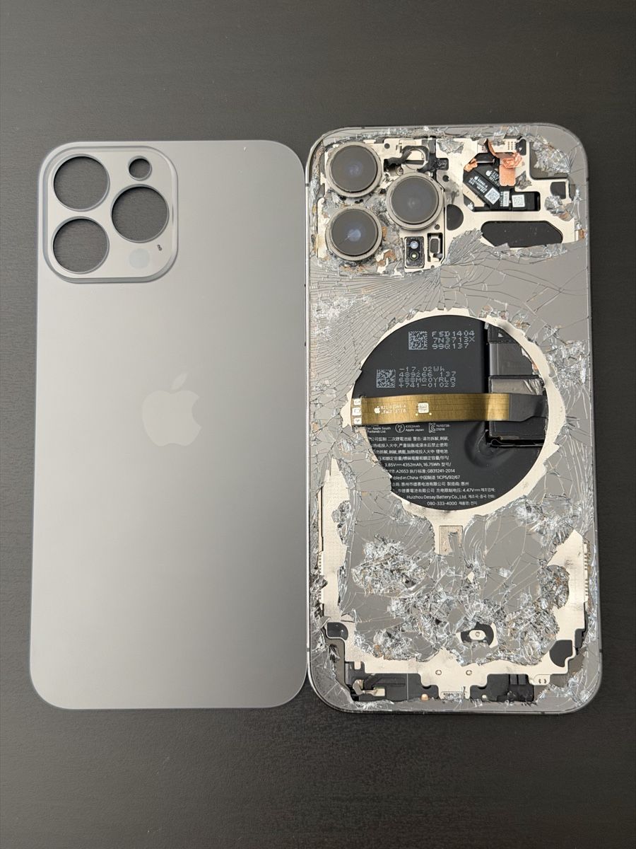 Apple Portables: iPhone 13 Pro Max 256Gb  – D'occasion à Genève par Phoneconcept 2