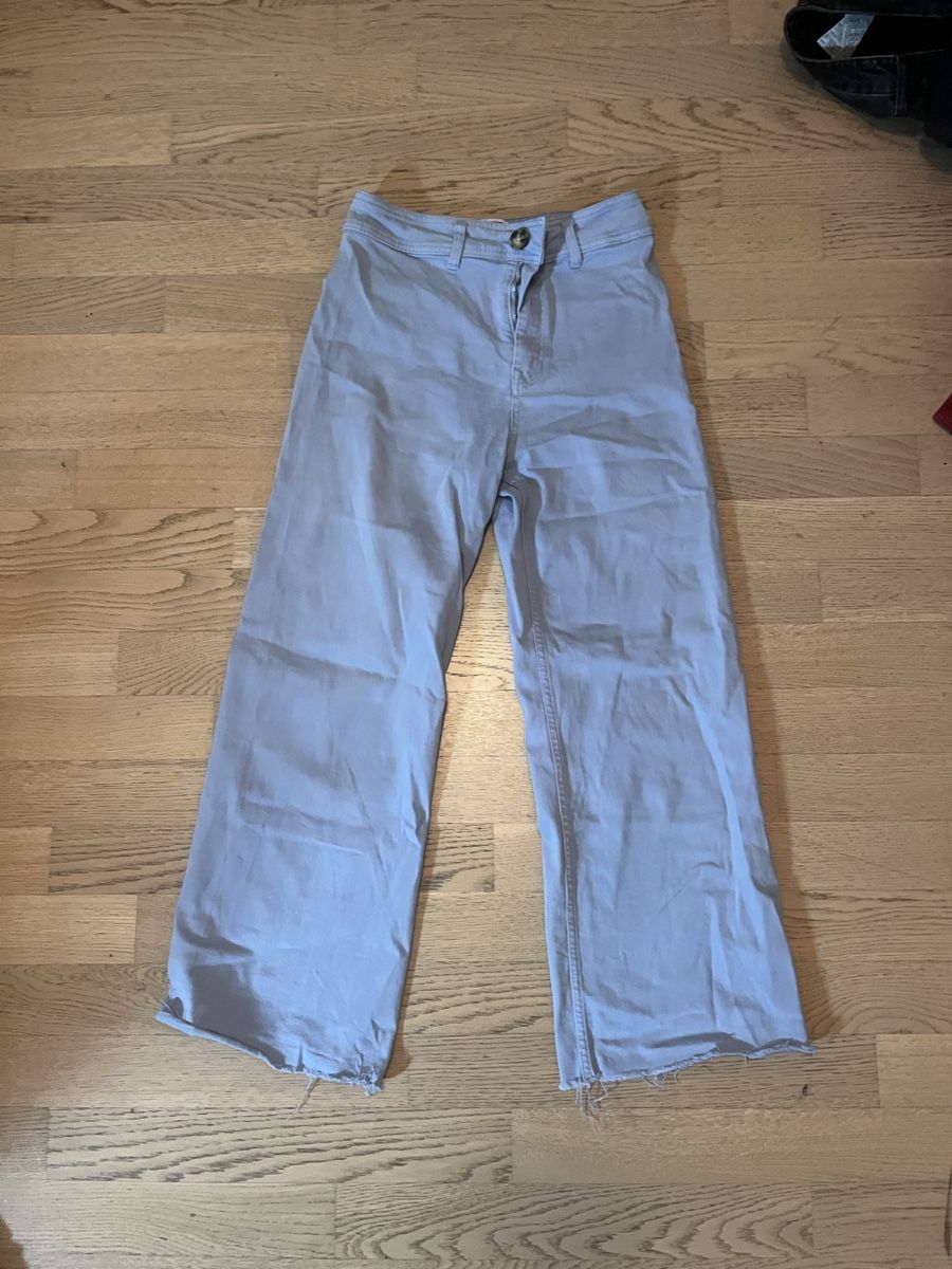 Stradivarius Jeans: Stradivarius Culottes, Size 38, Light Blue, Summer Style – Usato da Zürich venduto da ros_n8lm 1