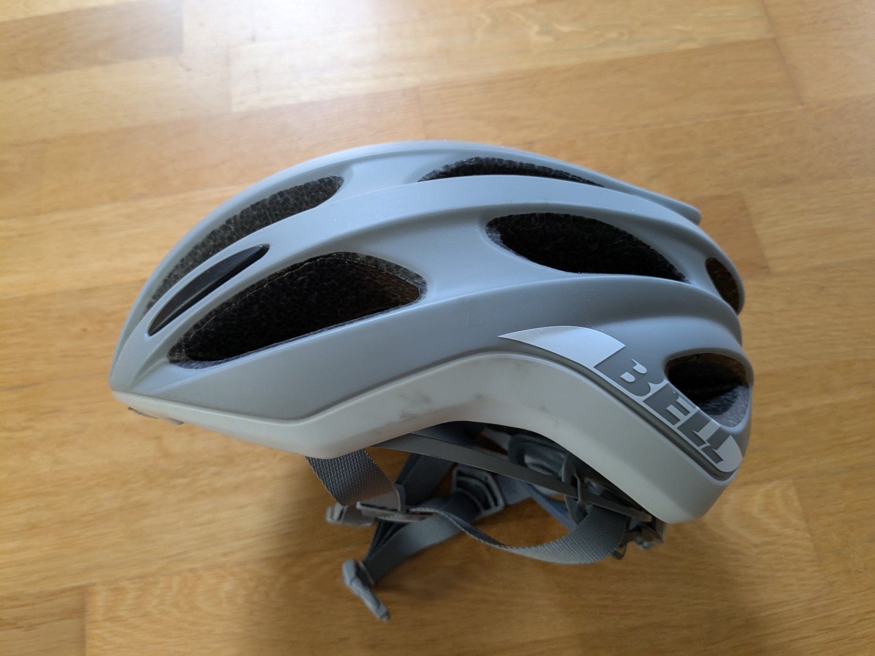 Bell Caschi: Velohelm Bell Formula MIPS Kopfumfang 52-56cm – Usato da Bern venduto da riu02