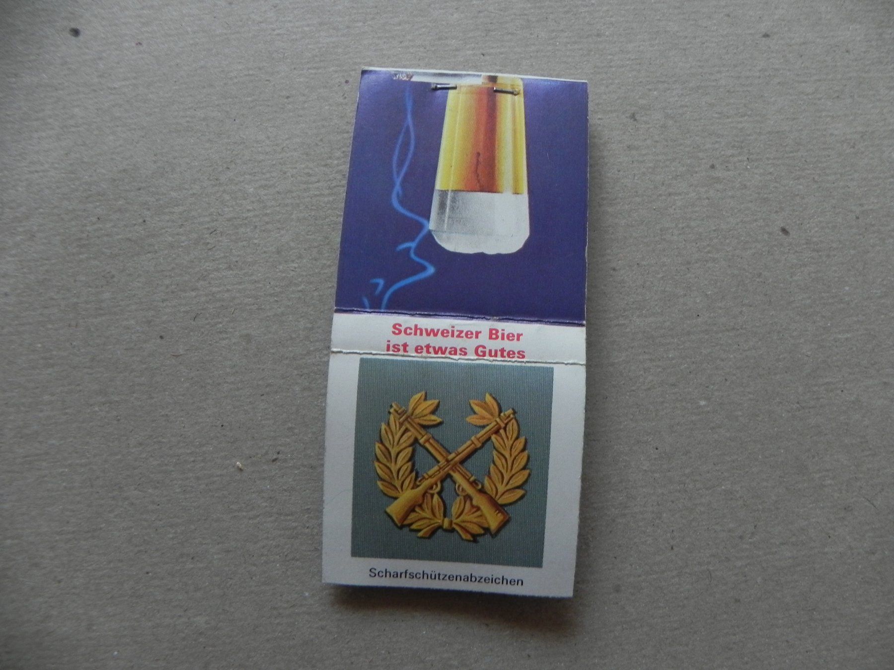 Schweizer Armee Uniformen: Militär Armee Uniform Abzeichen Zündholz Bier CH – Gebraucht aus Siebnen von krimsie 2