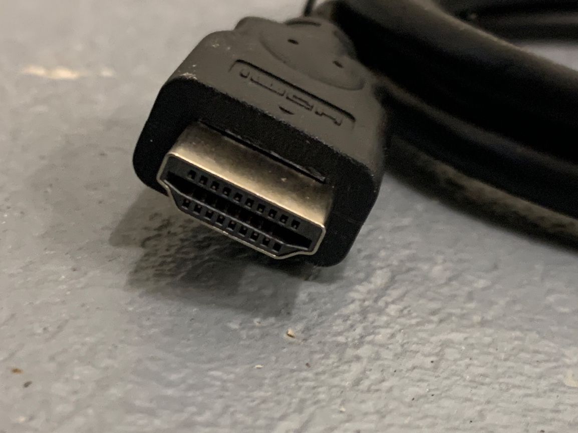 Cavi: HDMI Kabel neu – Nuovo (secondo la descrizione) da Wildegg venduto da Elefant42 1