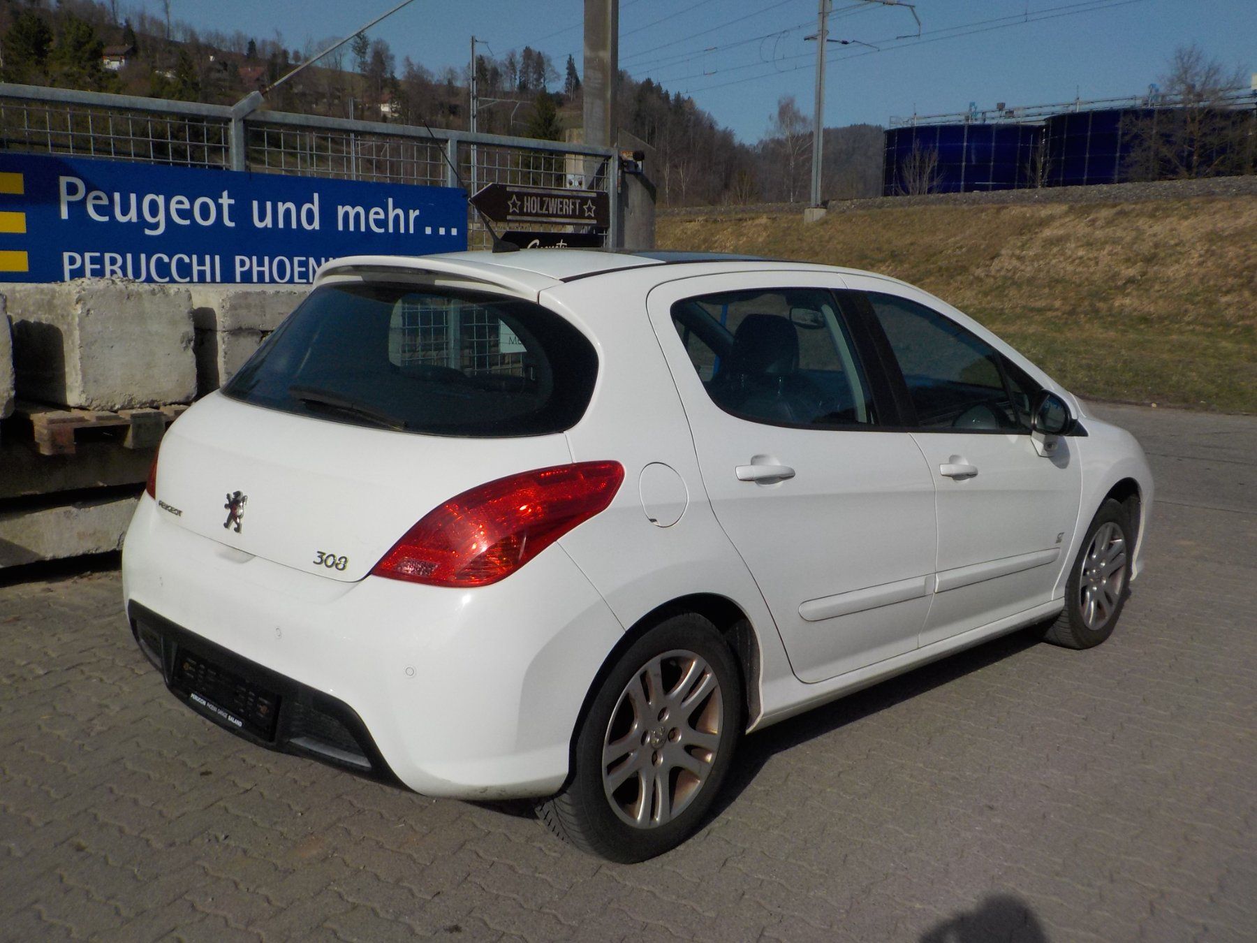 Peugeot Automobili: Peugeot 308 weiss – Usato da Saland venduto da pepesa08 3