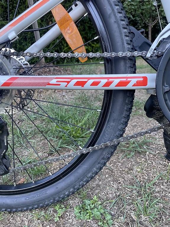 Biciclette: VTT Scott 24" État neuf – Usato da Bevaix venduto da Greg999 2