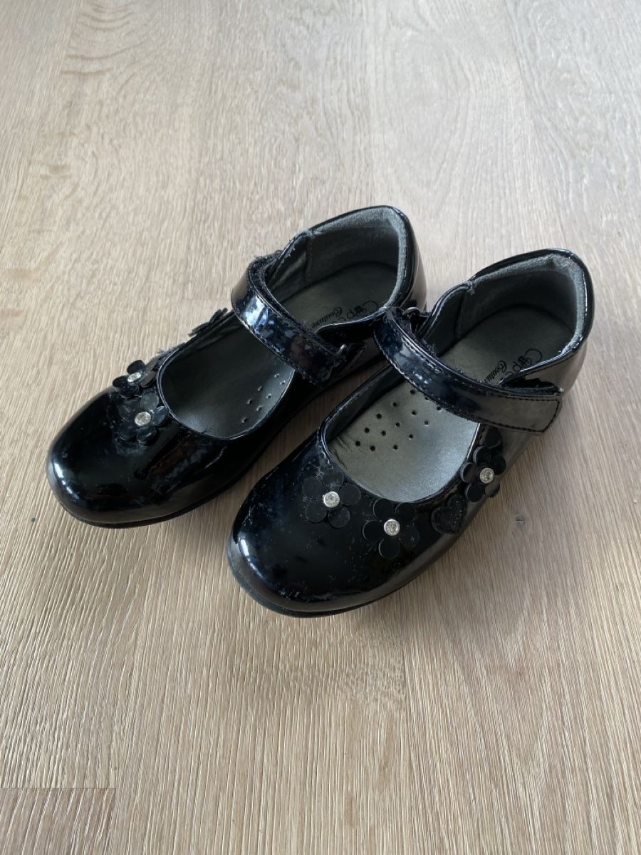 Schuhe für Mädchen: Schuhe Ballerinas - Gr. 27 von Cupcake – Gebraucht aus Hergiswil NW von mar_js5v