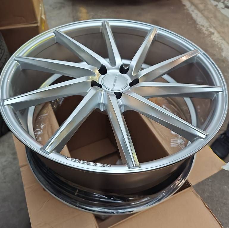 Felgen: Vossen CVT 22 zoll  – Gebraucht aus Abtwil SG von Arktissilber 3