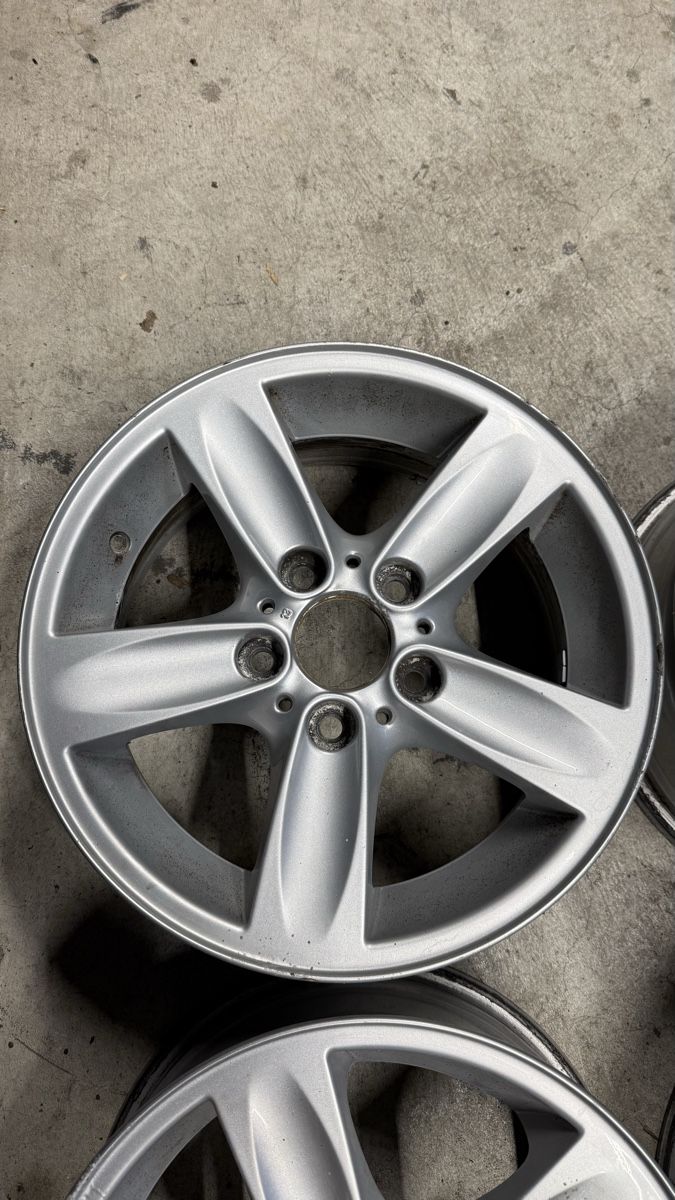 BMW Cerchioni: BMW Original Felgen – Usato da Luzern venduto da ala_7ykq 1