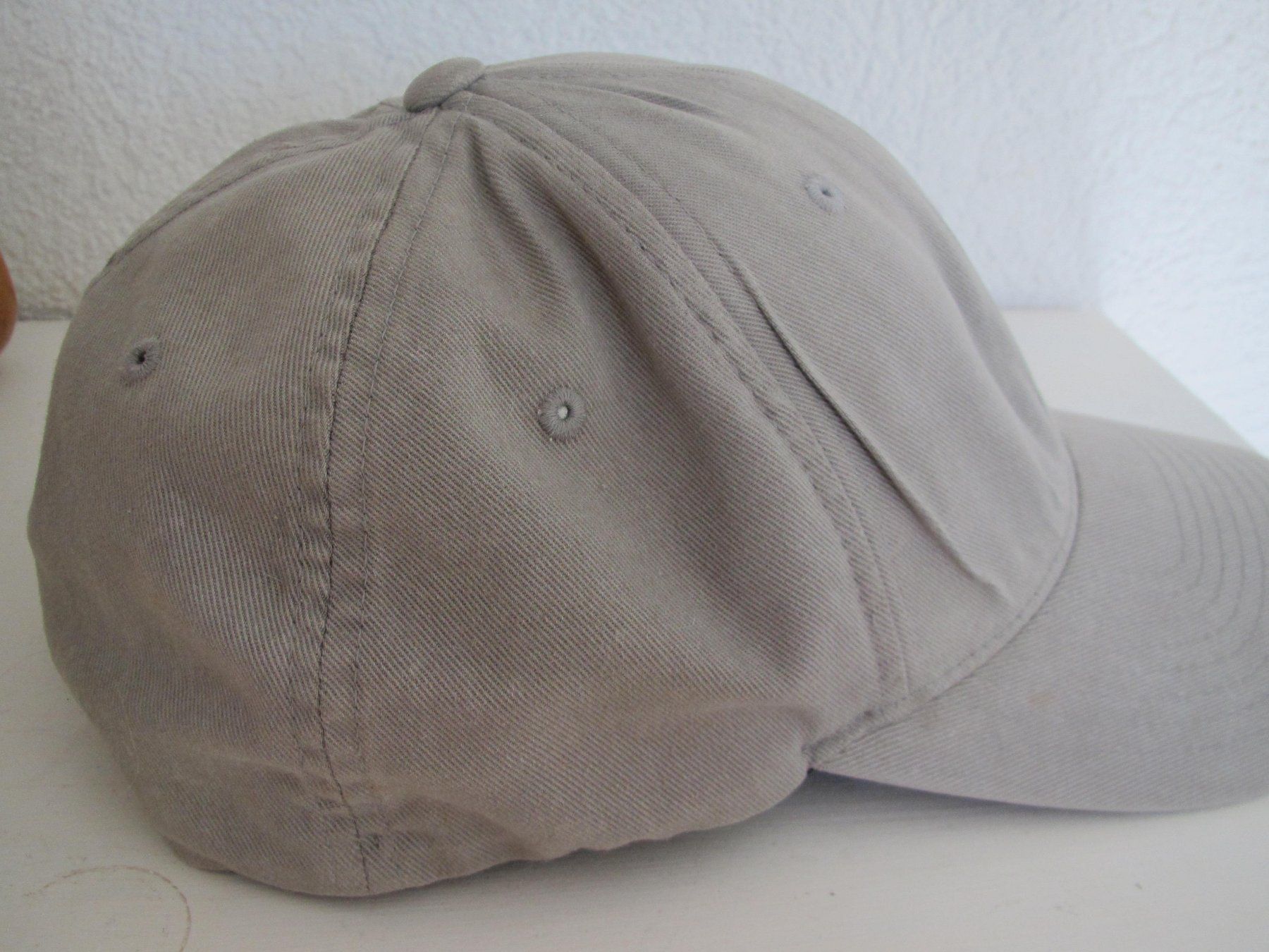 Flexfit Copricapi, berretti & cappellini: CASQUETTE FLEXFIT – Usato da Murten venduto da Selliot 1