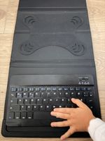 Hama Tablet Tastatur mit Schutzhülle schwarz gebraucht