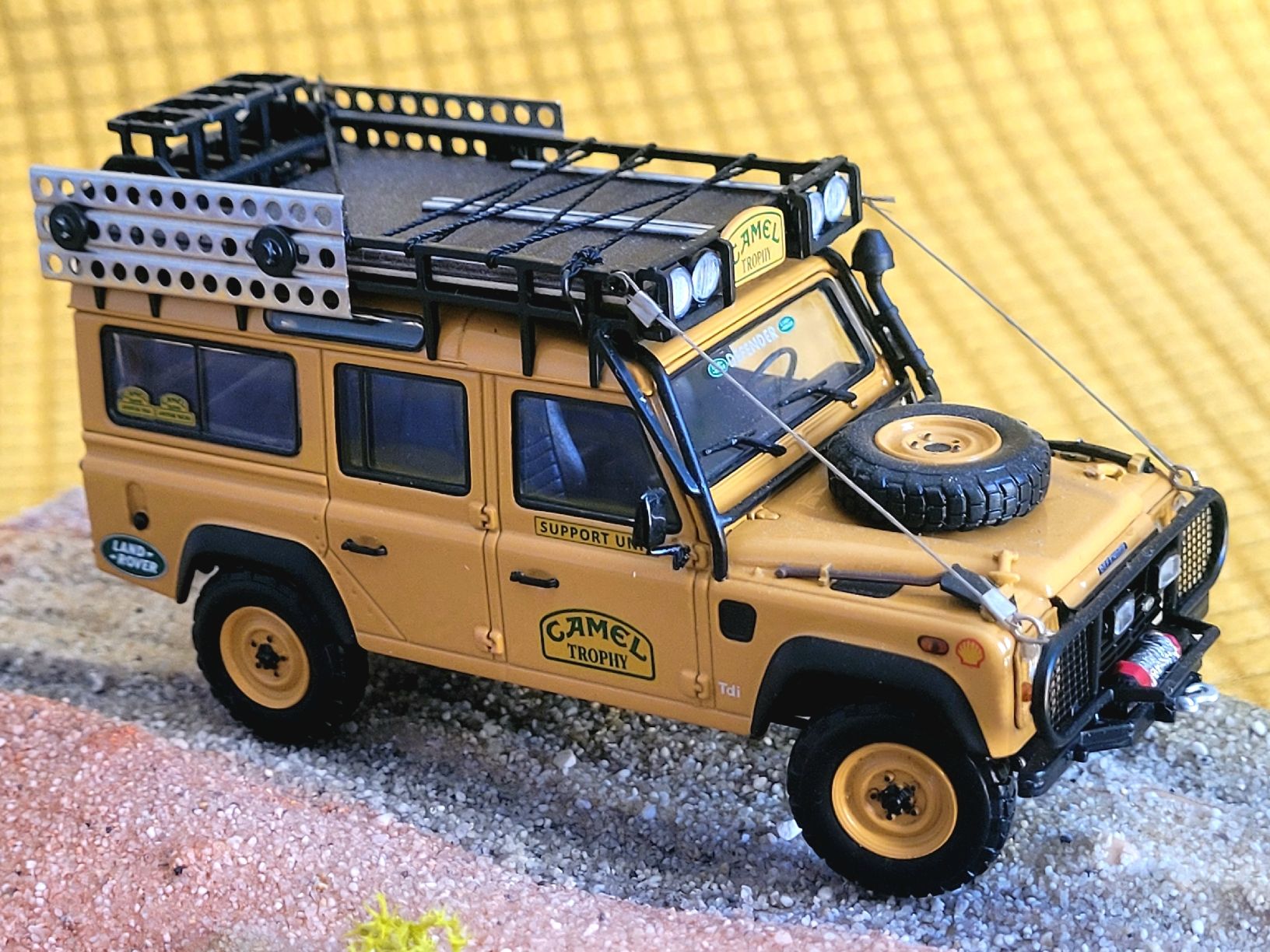 Land Rover Modellini d'auto: Landrover Defender Camel, Almost Real, 1:43 – Nuovo (secondo la descrizione) da Kaltbrunn venduto da Manitowoc 5