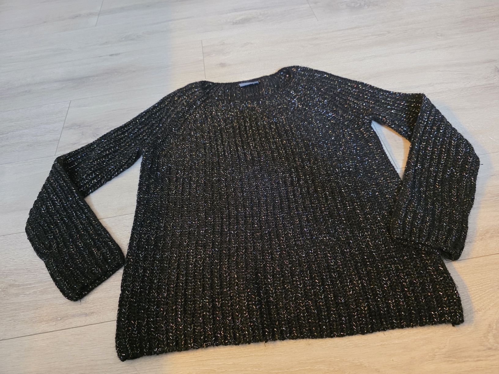 Pullover & Sweatshirts: Schwarzer Strickpullover mit Glitzer S – Gebraucht aus Wigoltingen von Zuckerfee84