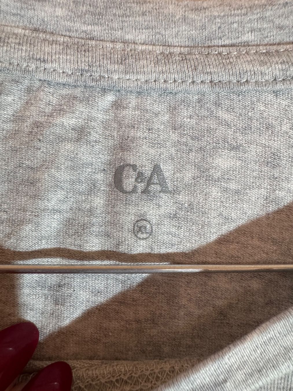 C&A T-shirt: Hellgraues Langarm Shirt, Basic von C&A Gr. XL – Usato da Grosswangen venduto da second_hand_dress 1