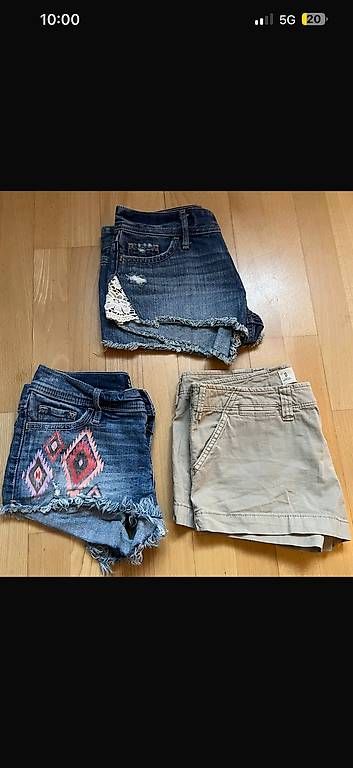 Hollister Lotti di vestiti: Hollister – Usato da Thalwil venduto da Jarondy