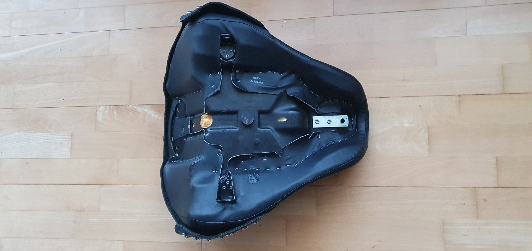 Harley-Davidson Tutti i ricambio per moto: Harley-Davidson Fat Boy Softail Leder Sattel / Sitz – Usato da Rothenburg venduto da Bleonhard 2