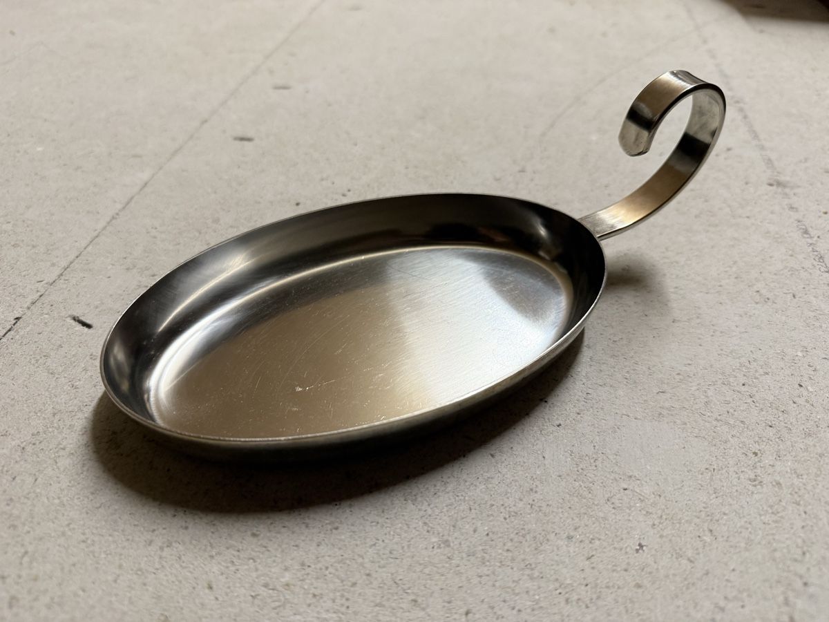 Töpfe: Cassolette ovale avec manche – Gebraucht aus Kloten von Mumiiin