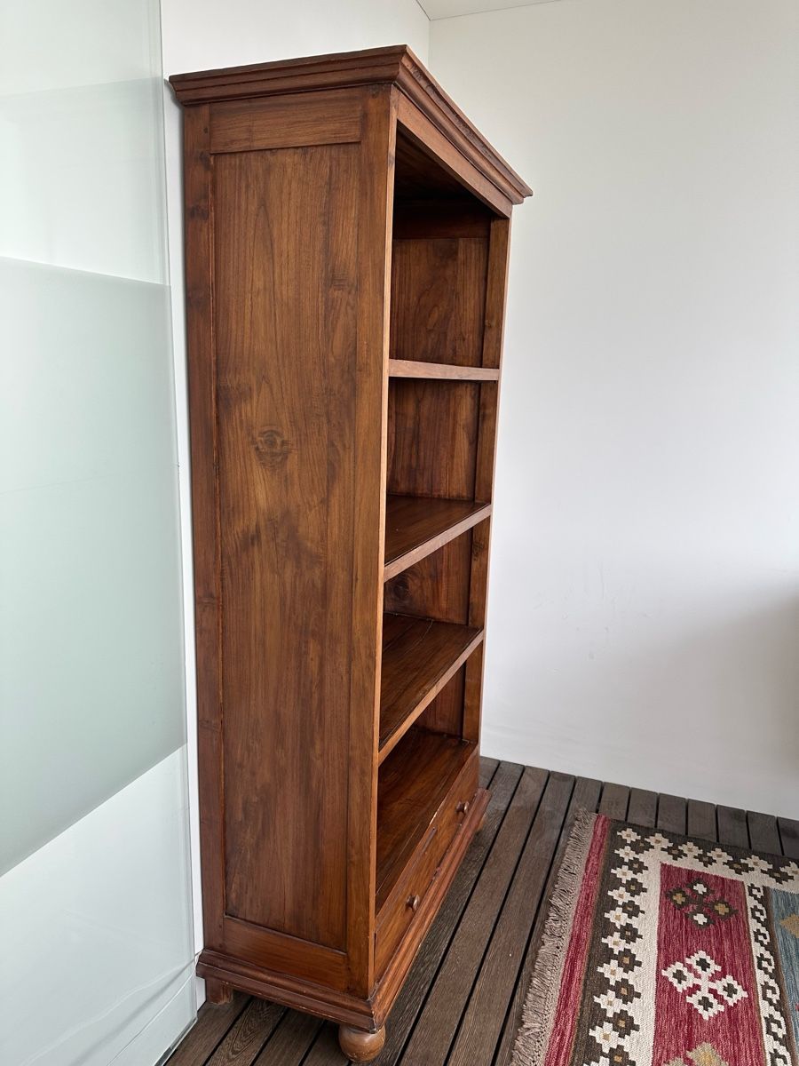 Regale: Antique bookcase with drawers, solid wood – Gebraucht aus Les Diablerets von  1