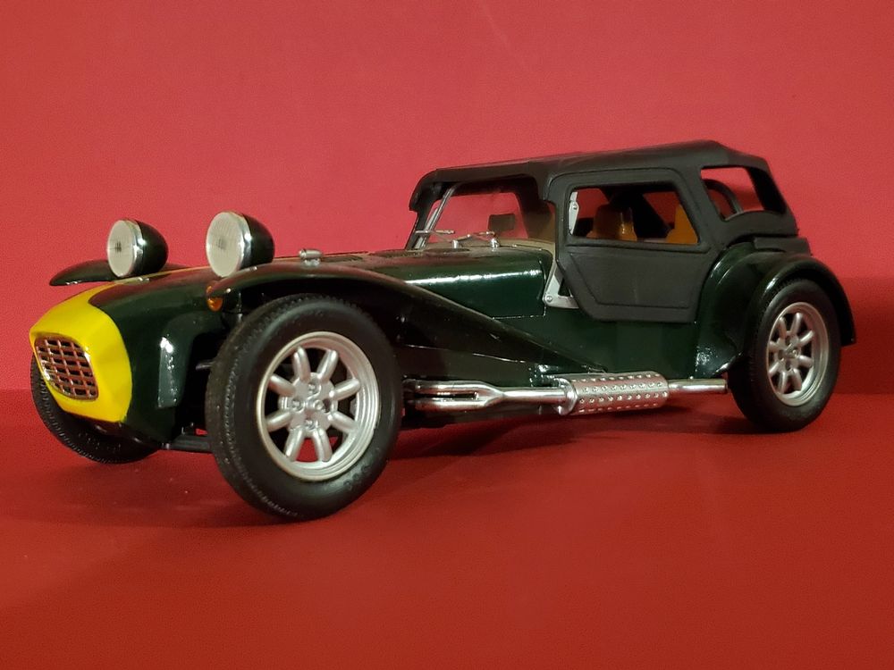 Lotus (Caterham) Super Seven 1:18, grün, mit Verdeck, Anson (Gebraucht