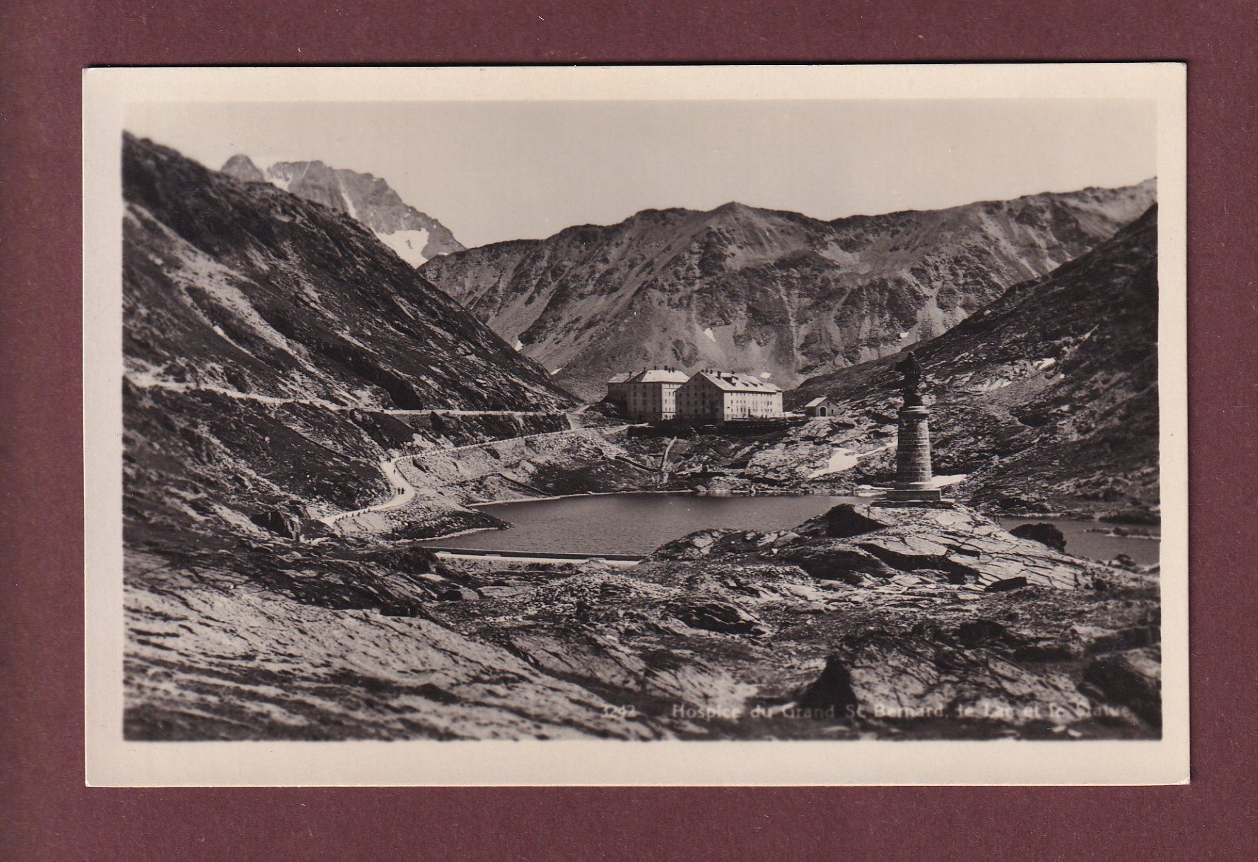 Cartoline postali: GRAND-SAINT-BERNARD - Hospice - 1932 – Usato da Pully venduto da nicecards