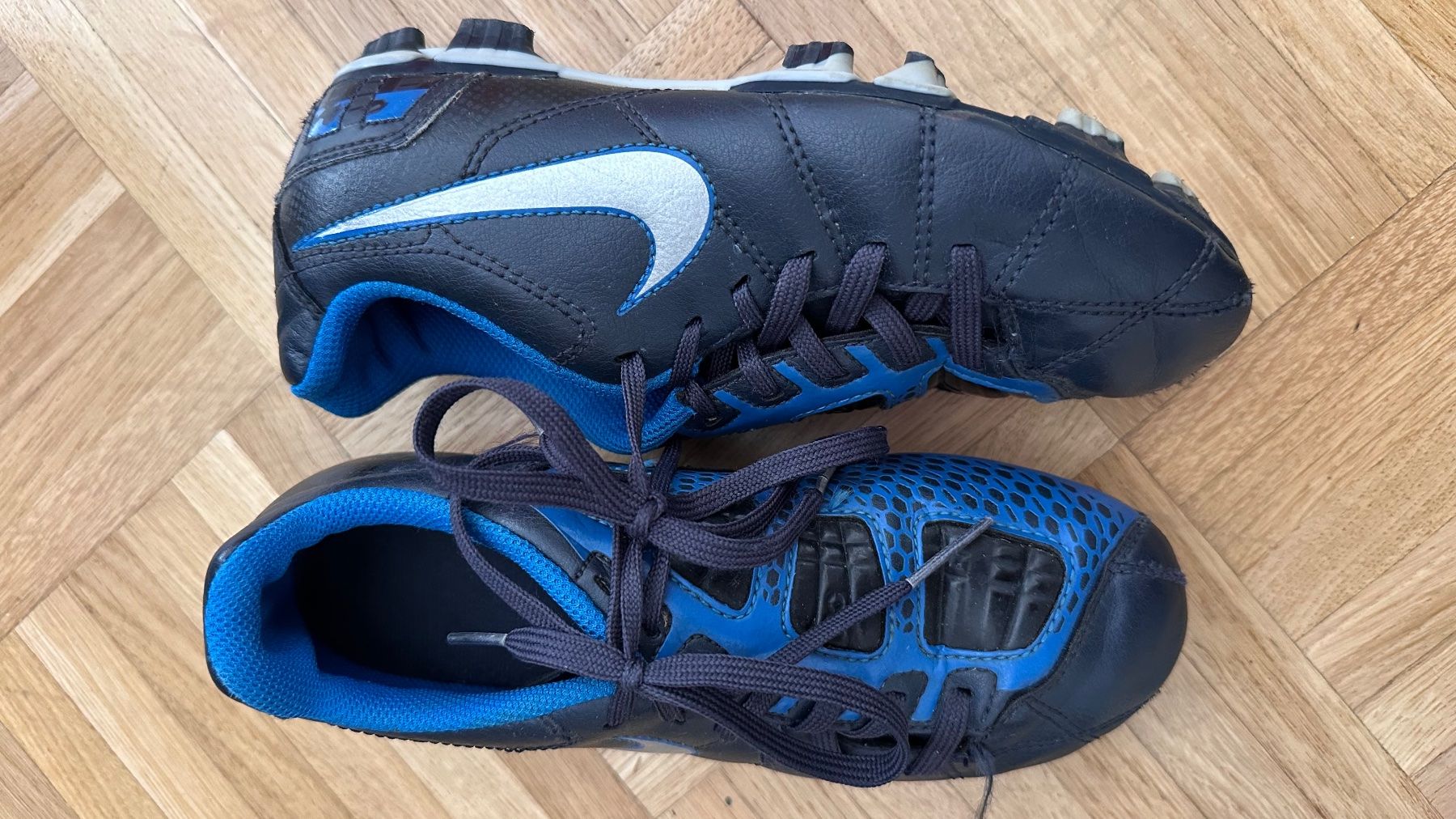 Nike Scarpe per ragazzi: Fussballschuhe Nike Grösse 32 – Usato da Schönenbuch venduto da marisli80