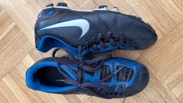 Fussballschuhe Nike Grösse 32