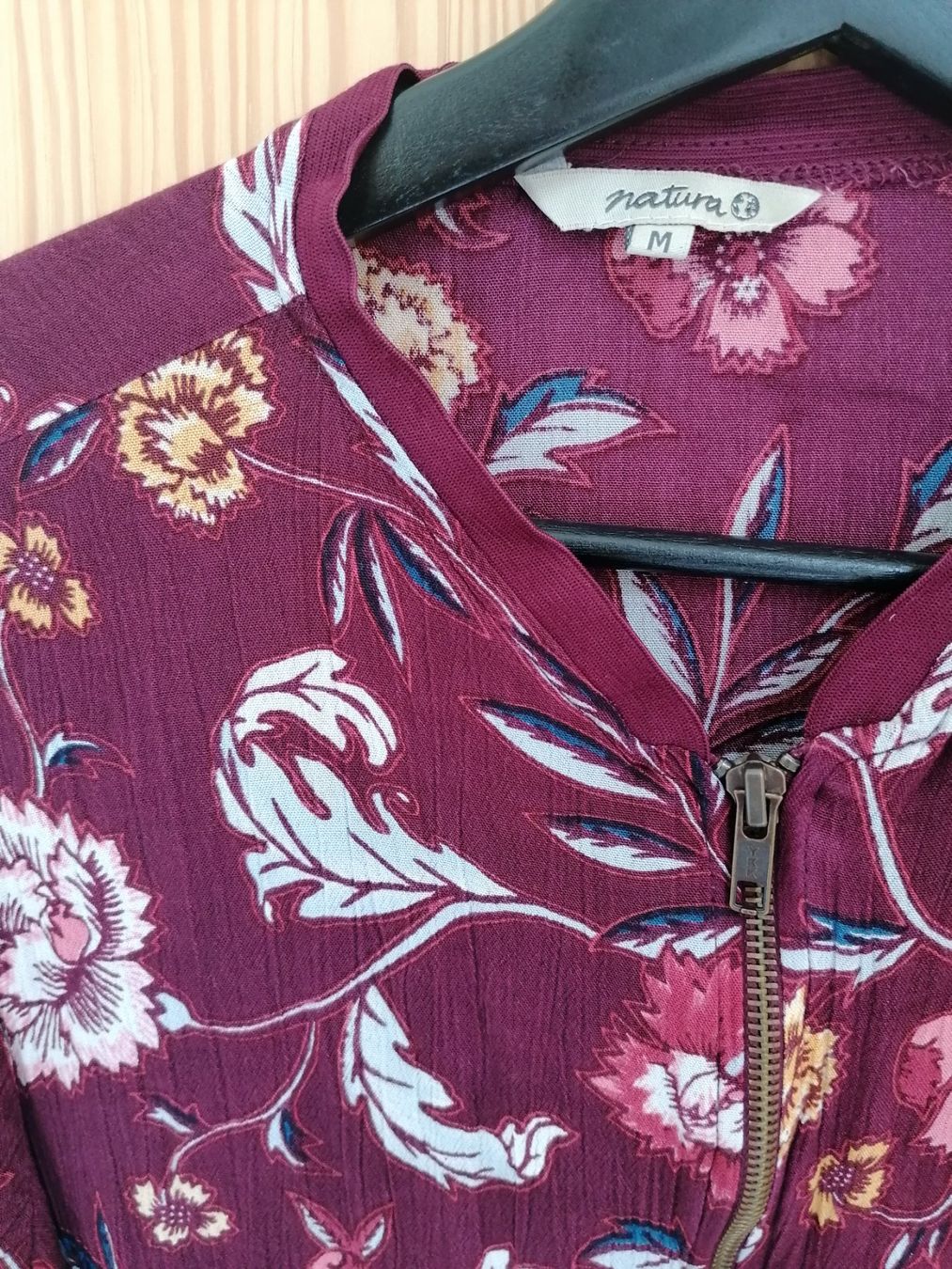 Jacken: Blouson aus feiner Viskose mit wunderschönem Print. – Gebraucht aus Schönenbuch von sop_n7zd 6