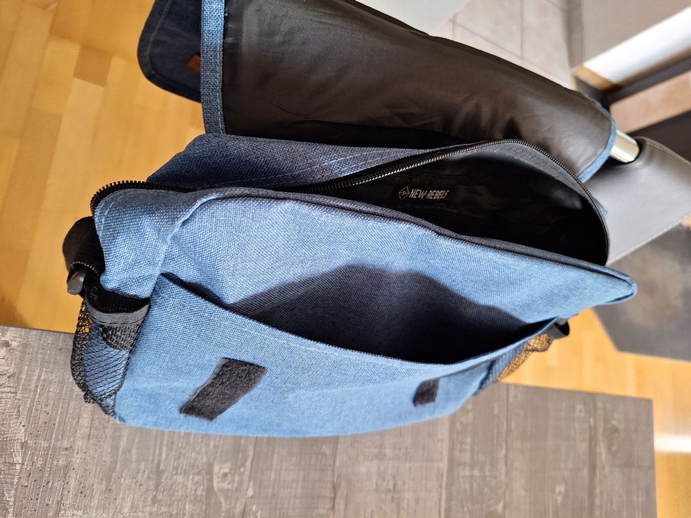 Borse da donna: Schultertasche  NEW REBELS  Jack Wolfskin – Nuovo (secondo la descrizione) da Hasliberg Wasserw venduto da niit 1
