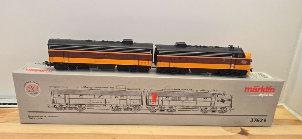 37623 Märklin Diesel-elektrische Lokomotive EMD F7 A+B (Neu (gemäss ...
