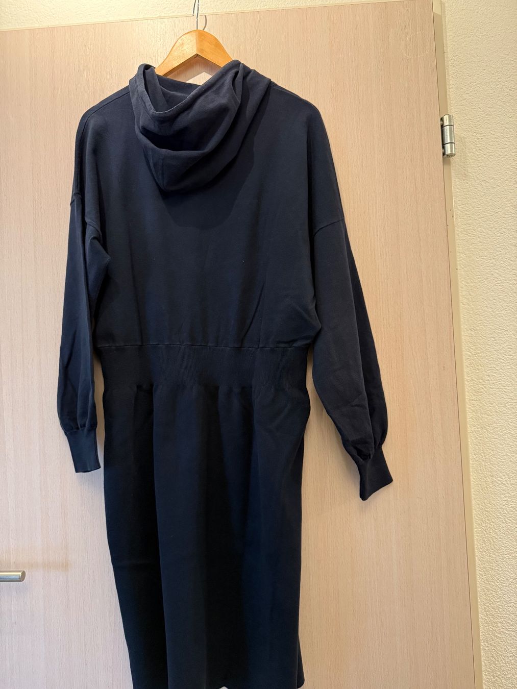 Tommy Hilfiger Robes: TOMMY HILFIGER DAMENKLEID – D'occasion à Zürich par flo_7cvq 1