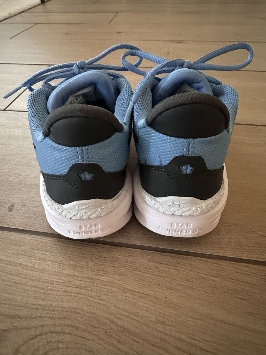 Nike Scarpe per ragazzi: Nike Kinder Turnschuhe – Usato da Brüttisellen venduto da dod_tdz2 1