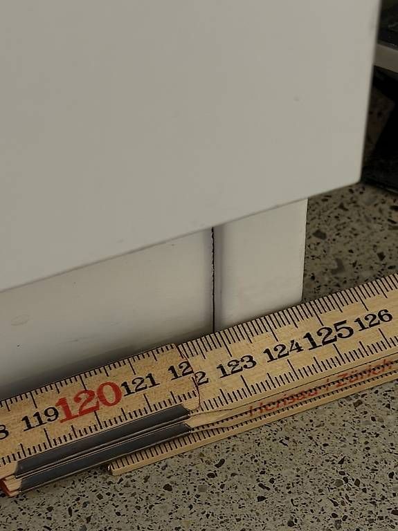 Schränke: IKEA Kleiderschrank  Hochglanz Weiss – Gebraucht aus Frauenfeld von jes_qqm6 2