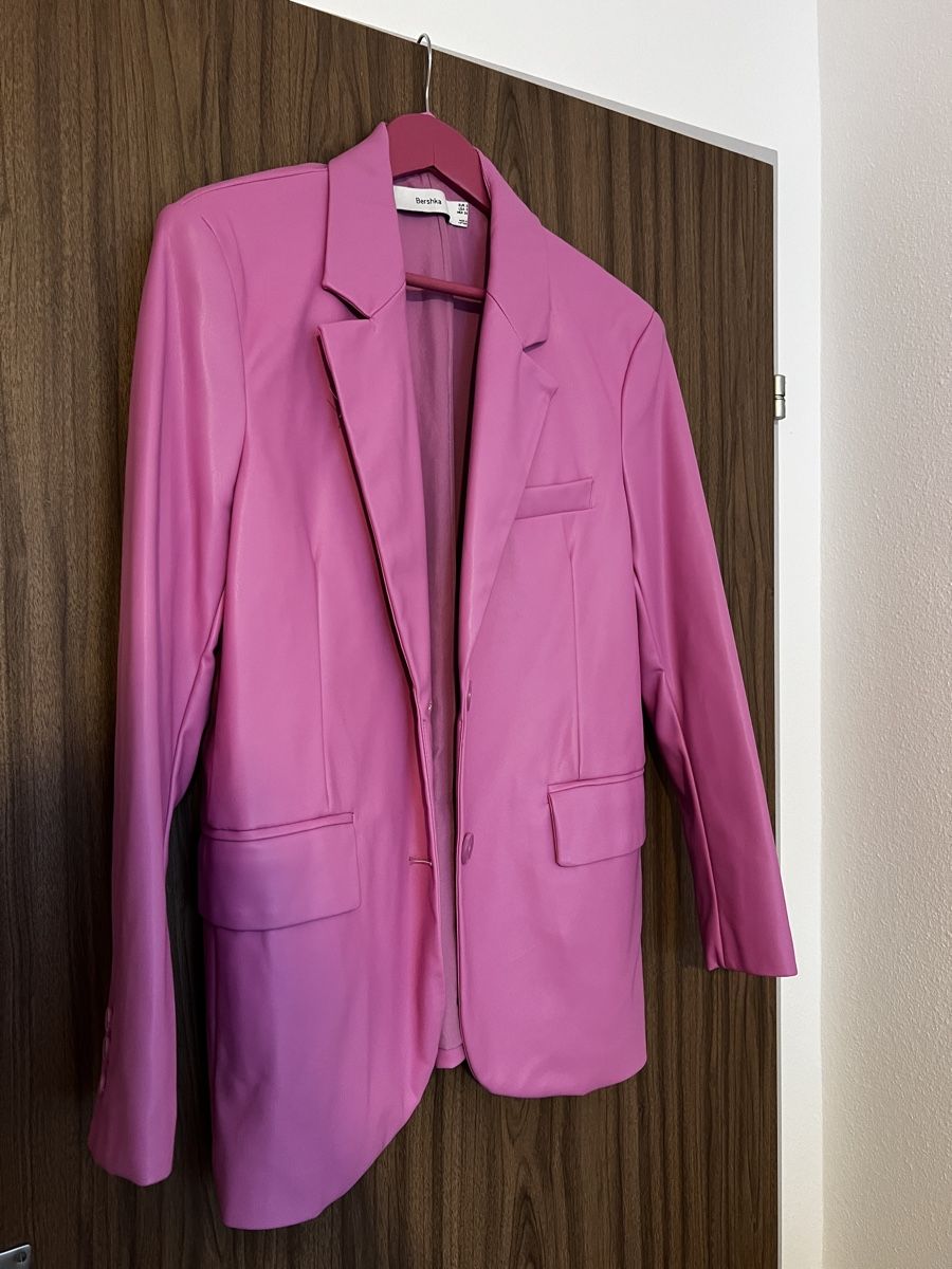 Bershka Jacken: Pinker Kunstleder Blazer – Gebraucht aus Buochs von sab_88n5