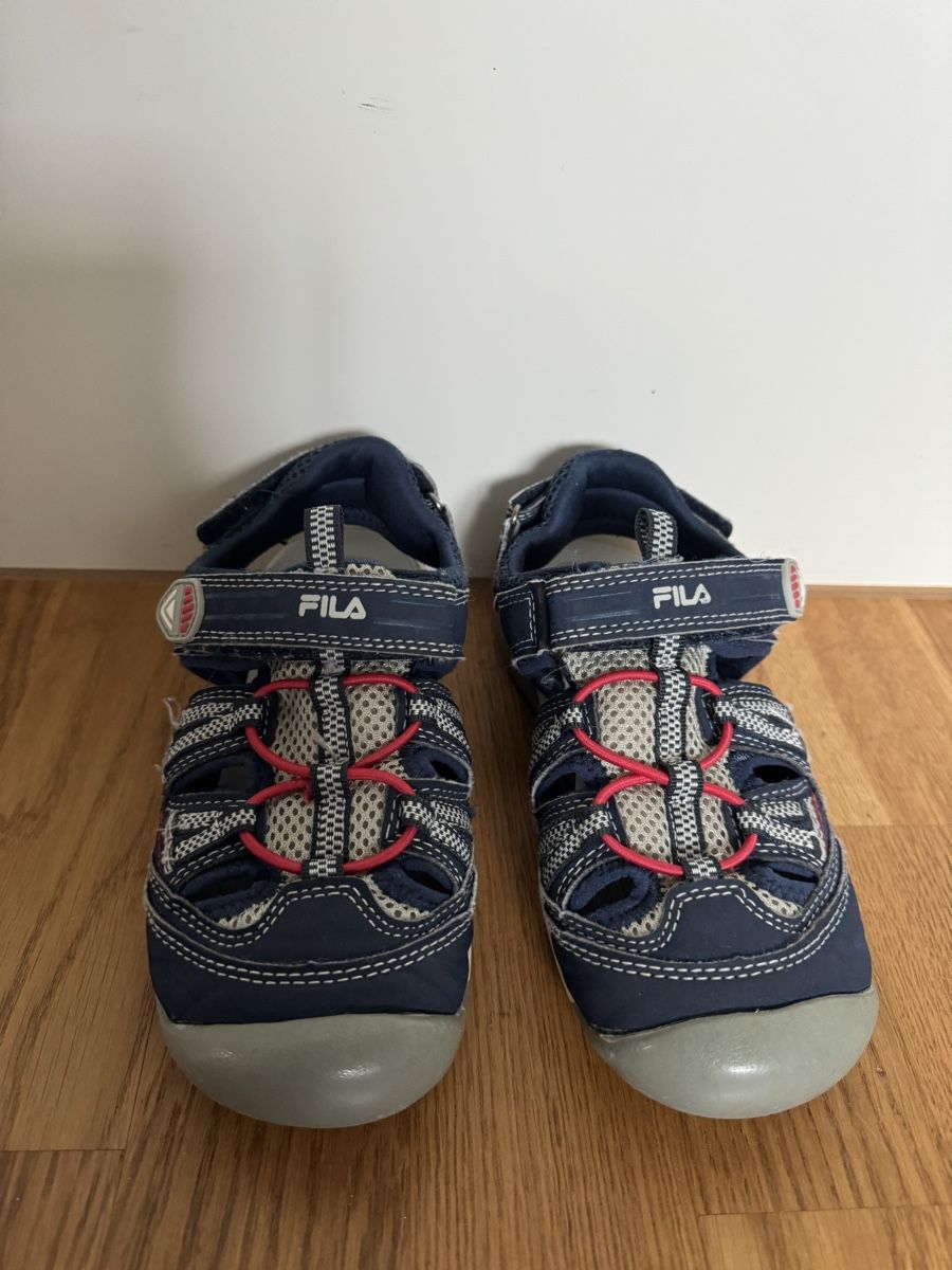 Scarpe per ragazzi: FILA offene Schuhe 32 – Usato da Hüttikon venduto da MacDani