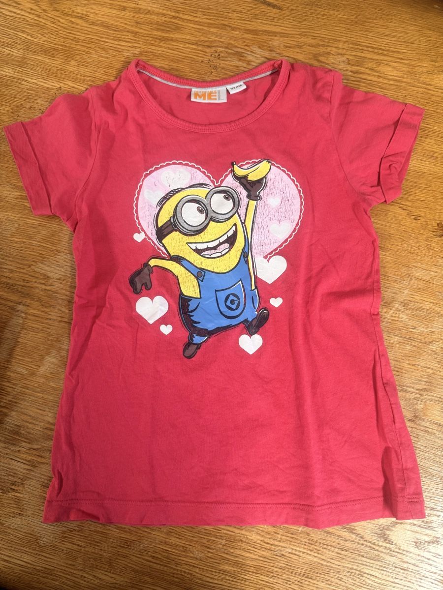 Camicette, T-shirt & Top: T-Shirt Minions Gr. 122/128 – Usato da Klingnau venduto da Nirvana