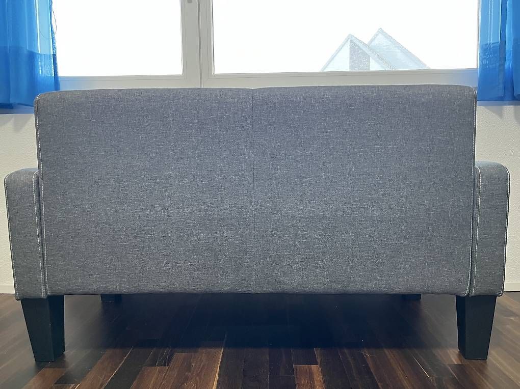 Sofas: 2-Sitzer Sofa Grau – Gebraucht aus Wasterkingen von ErZozzo