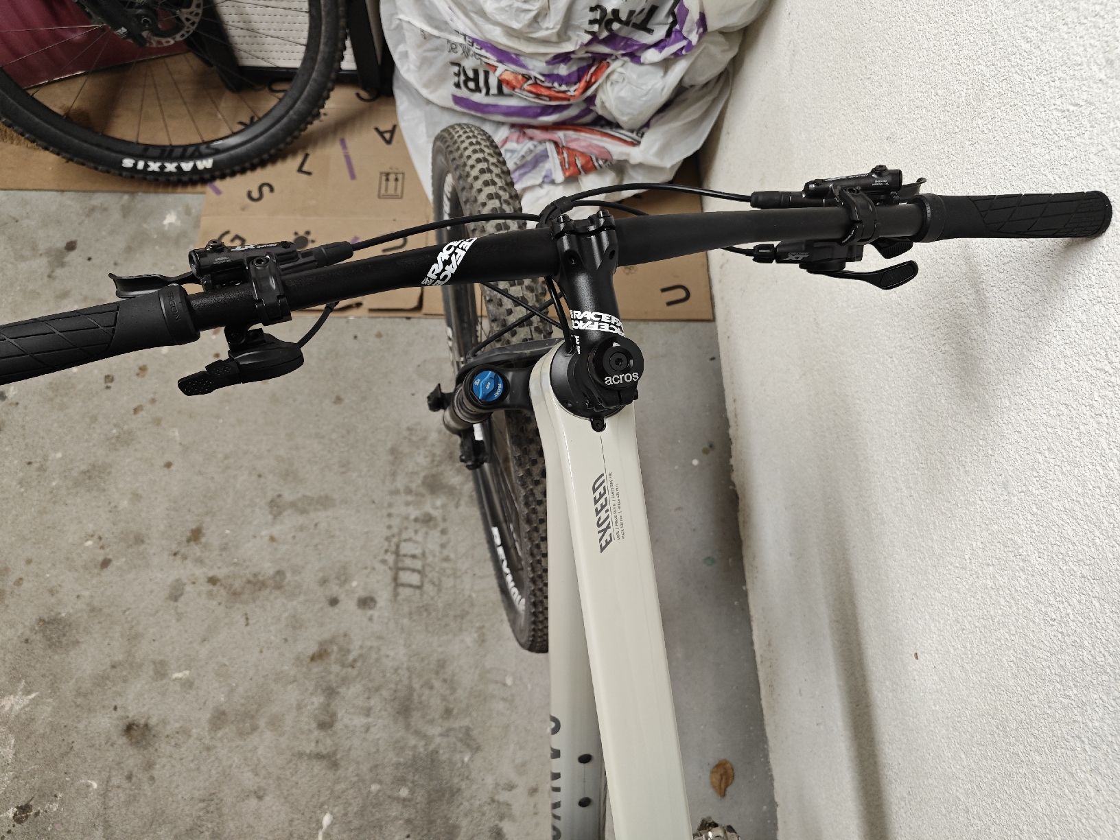 Canyon Vélos: Canyon Exceed CF 7, Grösse M, Modell 2024 – D'occasion à Reichenburg par Curdin_Tschuor 2