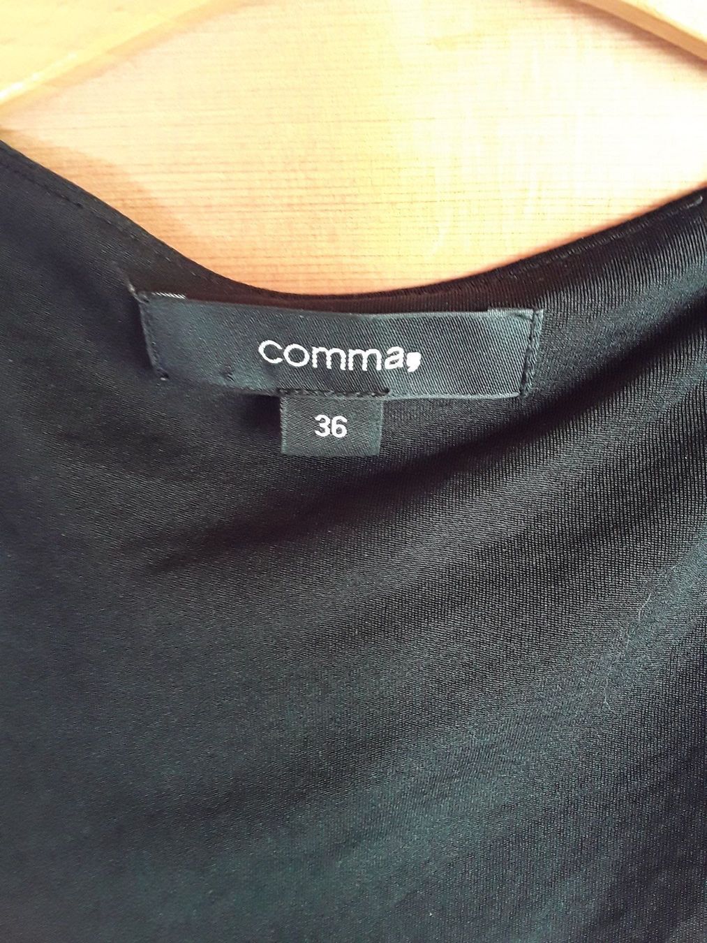 Comma Kleider: Schwarzes Kleid von comma – Gebraucht aus Wattwil von tannenmeise73 1